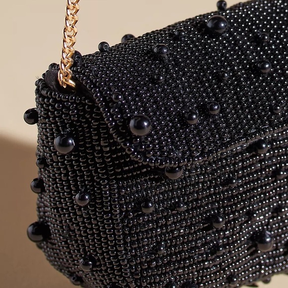 Mini Pearl Clutch - Picture 3 of 4